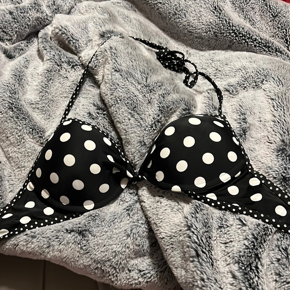 Size medium halter swimsuit top with push up cups